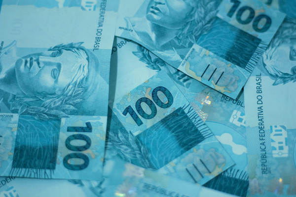 信用卡逾期金額多少會(huì)坐牢？多久被起訴？