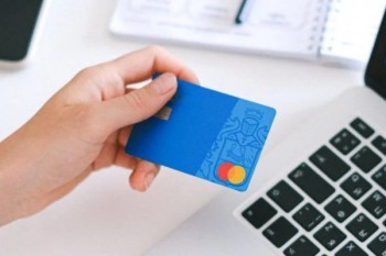 信用卡逾期多久會被?？? width=