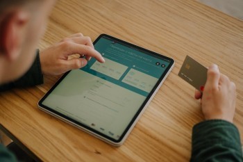 信用卡忘了還款了4天影響個人信用嗎？該怎么辦？