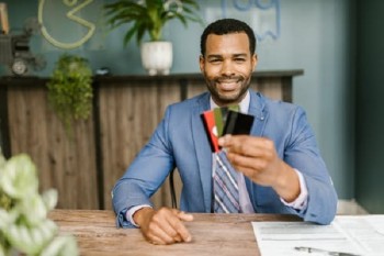 信用卡逾期怎么貸款？信用卡逾期哪些情況可以貸款？