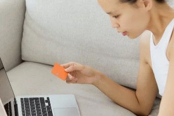 信用卡怎么申請停息掛賬