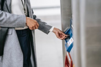 查信用卡欠款怎么查詢？欠款影響房貸嗎？