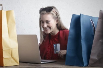 信用卡有一次逾期影響貸款嗎