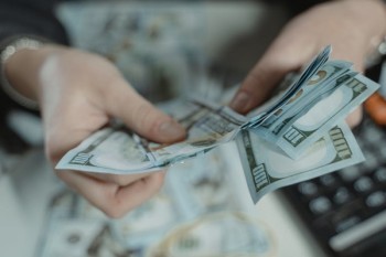 銀行信用卡逾期后利息太高怎么辦？怎么跟銀行協(xié)商？