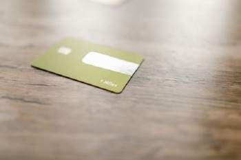 怎么查看信用卡欠款多少？長(zhǎng)期逾期有什么后果？