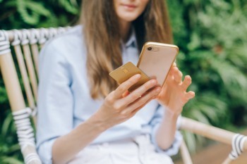 信用卡逾期6個(gè)月后果會(huì)怎樣？無(wú)償還能力怎么辦？