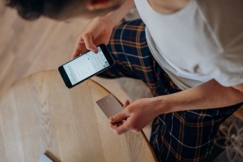 信用卡逾期影響房貸嗎？分期影響買房貸款嗎？