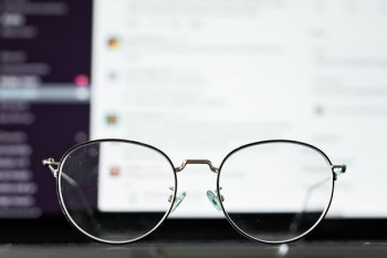 信用卡逾期騷擾家人可以投訴嗎？逾期后銀行會如何處理？