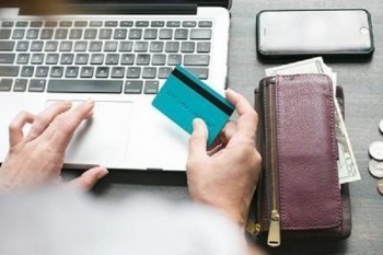 信用卡忘記還款逾期兩天有影響嗎？信用卡還貸逾期兩天怎么辦？