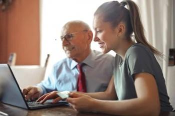 信用卡還最低還款算逾期嗎