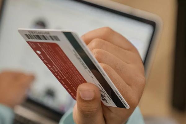 平安銀行信用卡逾期后果有哪些？怎樣處理？