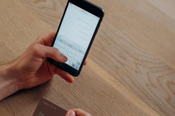 信用卡逾期第三方催收上門(mén)合法嗎