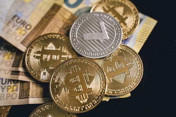 欠信用卡多久會(huì)被列入失信名單