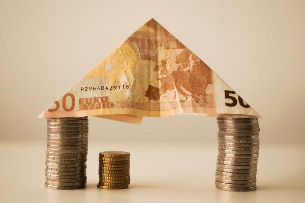 申請信用卡哪家銀行好？銀行的信用貸好申請嗎？