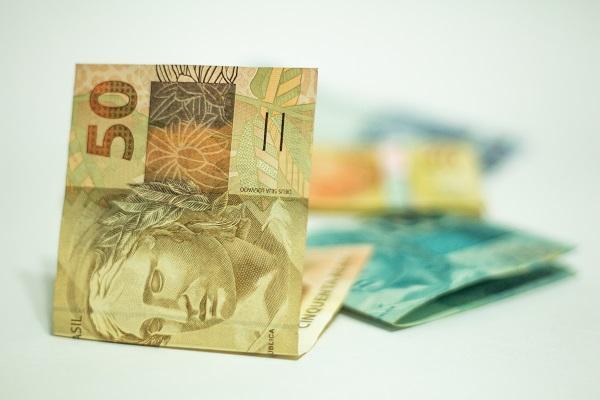 信用卡可以給信用卡還款嗎？還款還到副卡可以嗎？