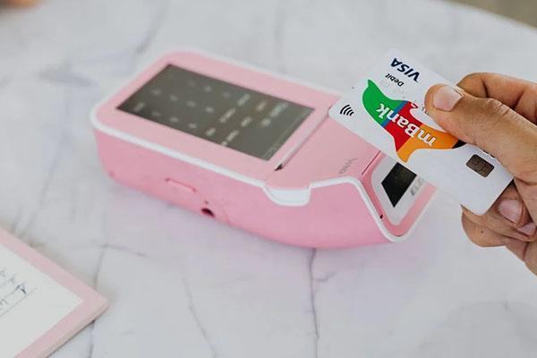 信用卡逾期能貸款買車嗎？能辦銀行卡嗎？