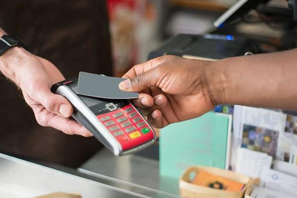 網(wǎng)貸逾期多久會打電話給家人