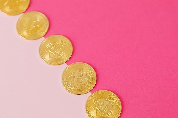 信用卡疫情延期一個(gè)月會(huì)影響信用嗎？逾期一個(gè)月會(huì)怎么樣？