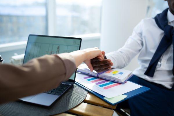 支付寶逾期了怎么協(xié)商還款？影響信用多久能消除？