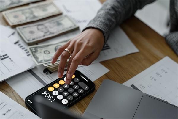 工行信用卡逾期1天怎么算？逾期幾天怎么補救？