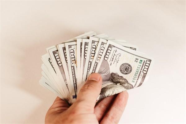 信用卡能延期三年后還嗎？逾期可以協(xié)商延期嗎？