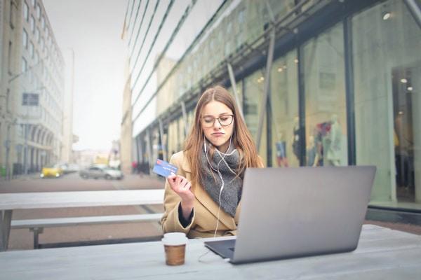拍拍貸發(fā)信息來(lái)說(shuō)起訴真的嗎？信息如何辨別真假？