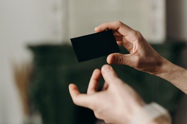 平安信用卡逾期了協(xié)商電話多少？逾期了協(xié)商不同意怎么辦
