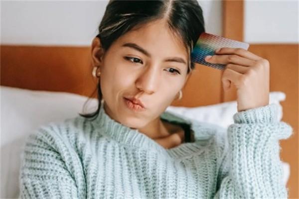 信用卡逾期還款后還能再用嗎？逾期后會被催收嗎？