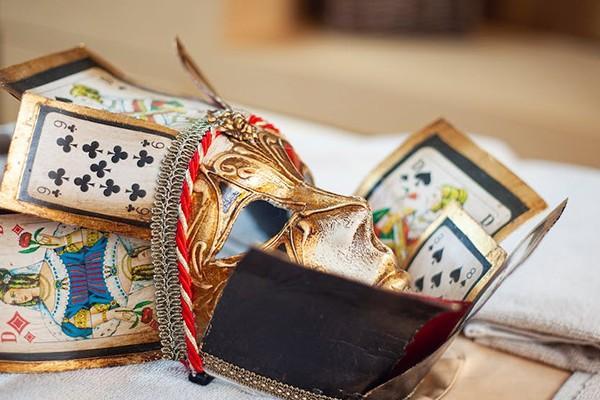 安逸花逾期被起訴了怎么處理？會(huì)凍結(jié)名下儲(chǔ)蓄卡嗎？