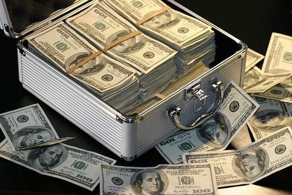 放心借逾期一年親身經(jīng)歷是怎樣的？逾期會一次結(jié)清嗎？