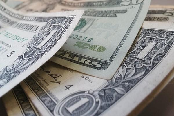 興業(yè)消費金融欠多少起訴？逾期被起訴法院會怎么判？