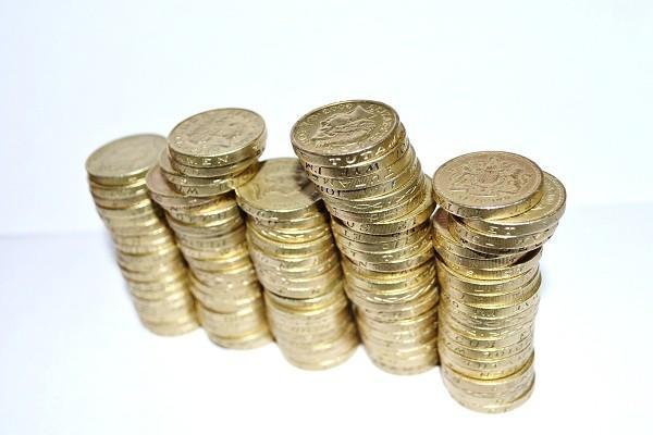 網(wǎng)貸銀行卡填錯(cuò)資金凍結(jié)需要還款嗎？怎么解決？