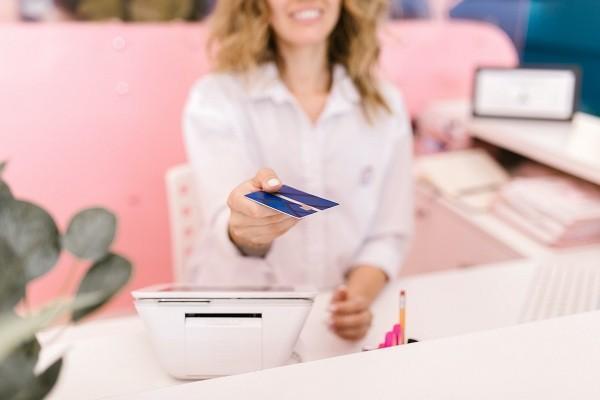 招商銀行信用卡怎么分期？招商銀行信用卡分期影響信用嗎？