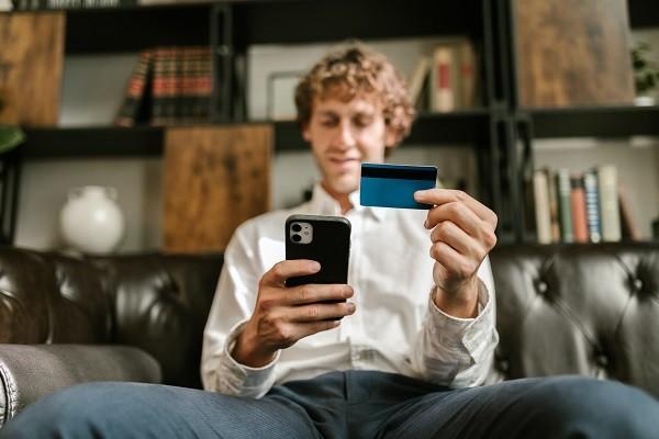 中國銀行信用卡逾期減免政策最新是真的嗎？怎么協(xié)商減免？