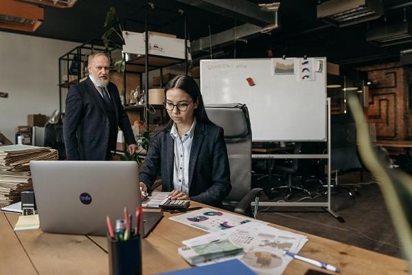 招商銀行的信用卡年費是多少？招商銀行的信用卡年費怎么減免？