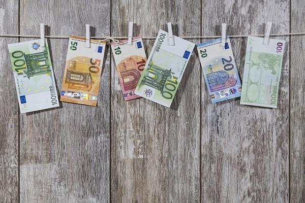 中信銀行貸款提前還款違約金是多少？提前還款利息怎么算？