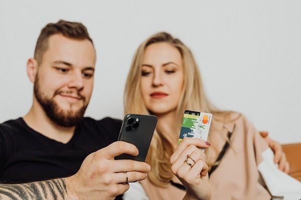 招商銀行終身免年費(fèi)的信用卡是真的嗎？開卡要求是什么？