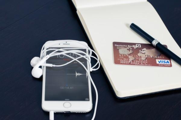 信用卡逾期了銀行打電話怎么說(shuō)？怎么算利息多少？