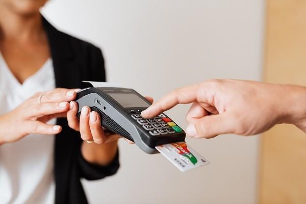 招商銀行信用卡欠款利息多少？利息可以不還嗎？