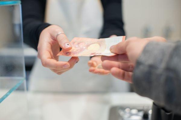 信用卡逾期3天沒事吧？還信用卡逾期三天影響信用嗎？