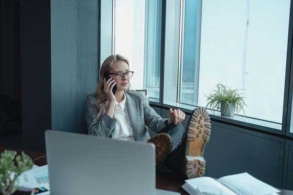 招商銀行信用卡怎么用微信還款？逾期微信會凍結(jié)嗎？