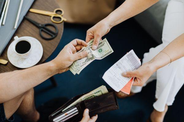 建行信用卡逾期違約金可以申請減免嗎？逾期協(xié)商話術(shù)有哪些？