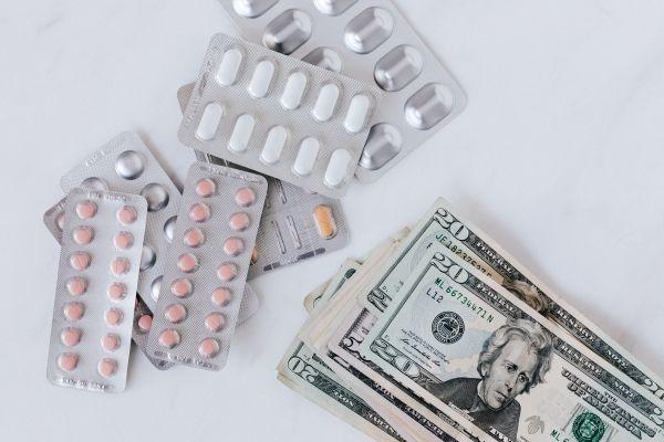 招商銀行信用卡逾期實(shí)時(shí)扣款怎么取消？怎么跟銀行協(xié)商解決？
