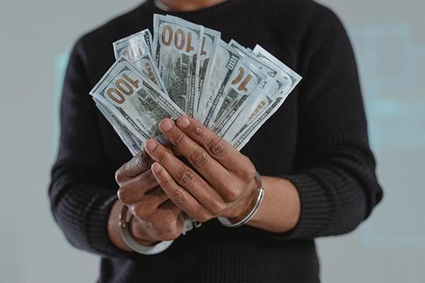 中信銀行信用卡分期提前還款怎么操作，違約金如何收取