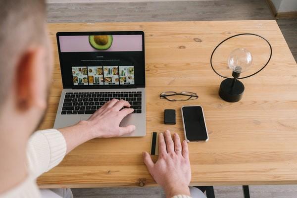 工商銀行信用卡疫情逾期會(huì)怎樣？該怎么解決？