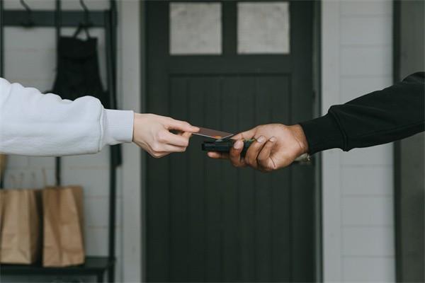 欠農(nóng)行50萬(wàn)逾期最壞的結(jié)果是什么？什么情況下會(huì)坐牢？