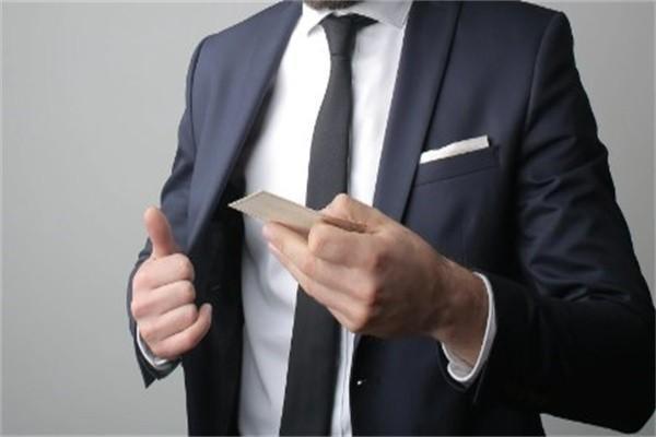 欠微粒貸一萬(wàn)多會(huì)上門(mén)催收么？逾期如何妥善處理？