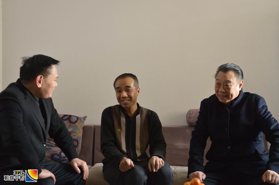 2020年1月13日，市国资委领导走访慰问安居煤矿困难党员(陈继德摄）.JPG