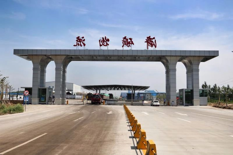 济矿物流煤炭日接卸量再破历史记录.jpg