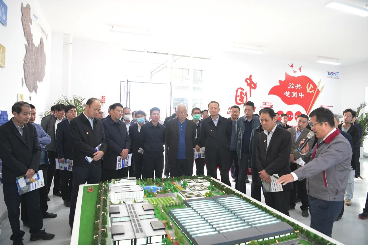 全市国资系统观摩团走进集团公司精密制造产业园、东方世纪大厦观摩指导1.jpg